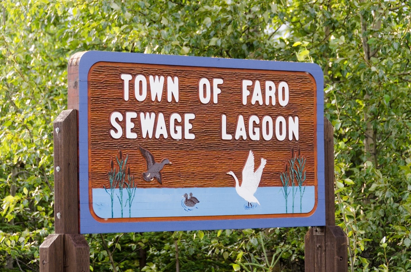 Sign for the Town of Faro sewage lagoon.