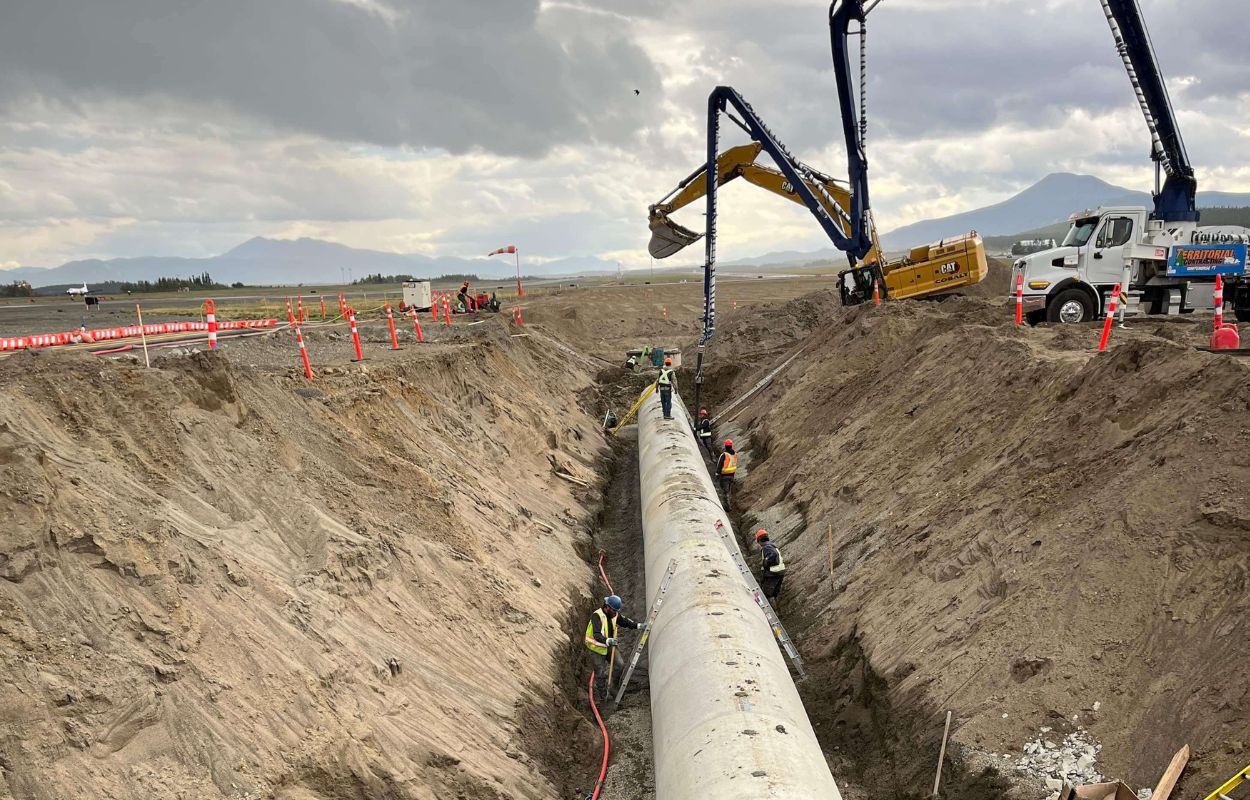 Travaux d’amélioration des tuyaux de drainage à l’Aéroport international Erik-Nielsen de Whitehorse