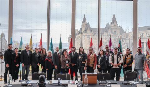 Des leaders des Premières Nations du Yukon, du Conseil des Premières Nations du Yukon, du gouvernement du Yukon et du gouvernement du Canada sont réunis à l’occasion du Forum intergouvernemental qui s’est tenu à Ottawa.