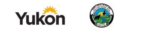 Logos du gouvernement du Yukon et de la Première Nation des Na-Cho Nyäk Dun