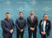 De gauche à droite : P. J. Akeeagok, premier ministre du Nunavut; Múte B. Egede, premier ministre du Groenland; Sandy Silver, premier ministre du Yukon; et Caroline Cochrane, première ministre des Territoires du Nord-Ouest.