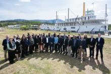Les participants et participantes de la tournée diplomatique nordique d’Affaires mondiales Canada font un arrêt à Whitehorse, au Yukon.